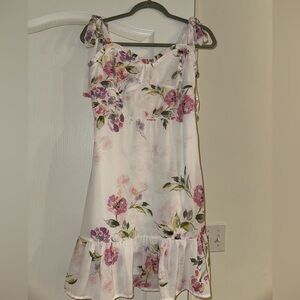 GUESS floral dress 🌸